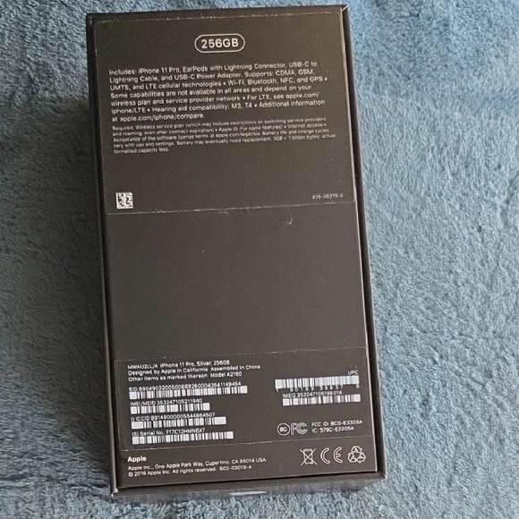 Apple iPhone 11 Pro 256GB Unlocked - Silver - Used Excellent. Comes w/cases - Picture 6 of 8